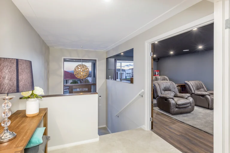 19 Numiari St Bonner front entrance and theatre room